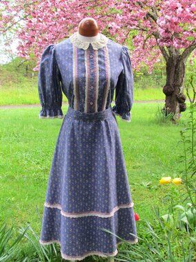 PRAIRIE DRESS, M-L, COTTAGECORE VICTORIAN PIONEER COTTON PRINT THEATER COSTUME